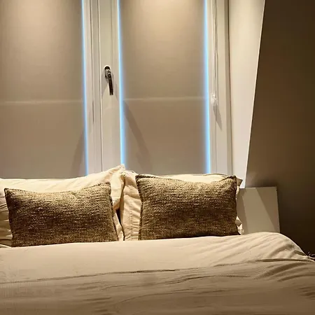 Luxury Private With Golden Bath, Cinema And Sauna Bodegraven