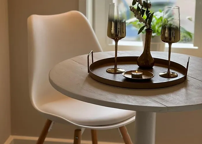 Luxury Private With Golden Bath, Cinema And Sauna * 博德赫拉芬