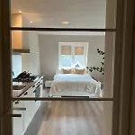 Appartement Luxury Private With Golden Bath, Cinema And Sauna Bodegraven