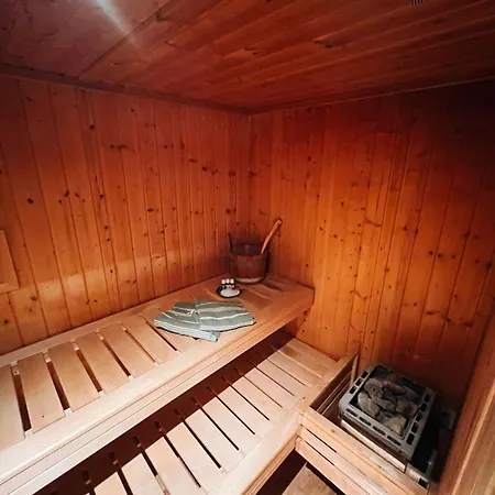Luxury Private With Golden Bath, Cinema And Sauna *